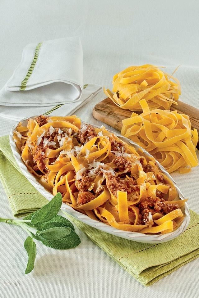 Tagliatelle con ragù